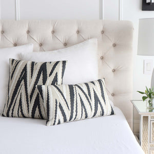 https://www.chloeandolive.com/cdn/shop/products/Thibaut-Anna-French-Highland-Peak-AF23139-Black-Printed-Chevron-Linen-Designer-Decorative-Throw-Pillow-Cover-in-Bedroom_300x.jpg?v=1681269045